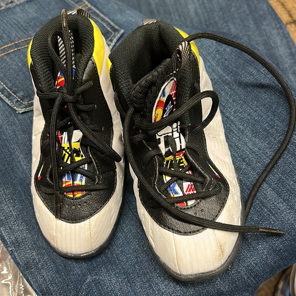 Nike 9C kid's sneakers